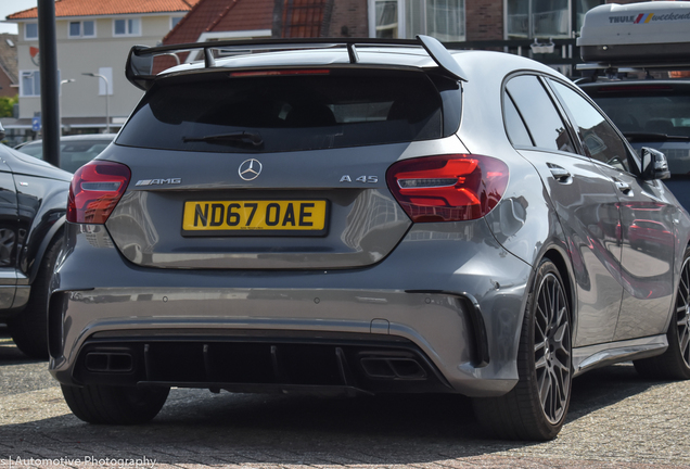 Mercedes-AMG A 45 W176 2015