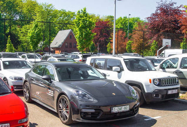 Porsche 971 Panamera Turbo Sport Turismo