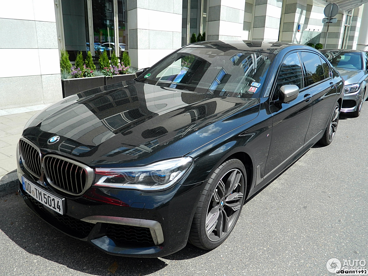 BMW M760Li xDrive