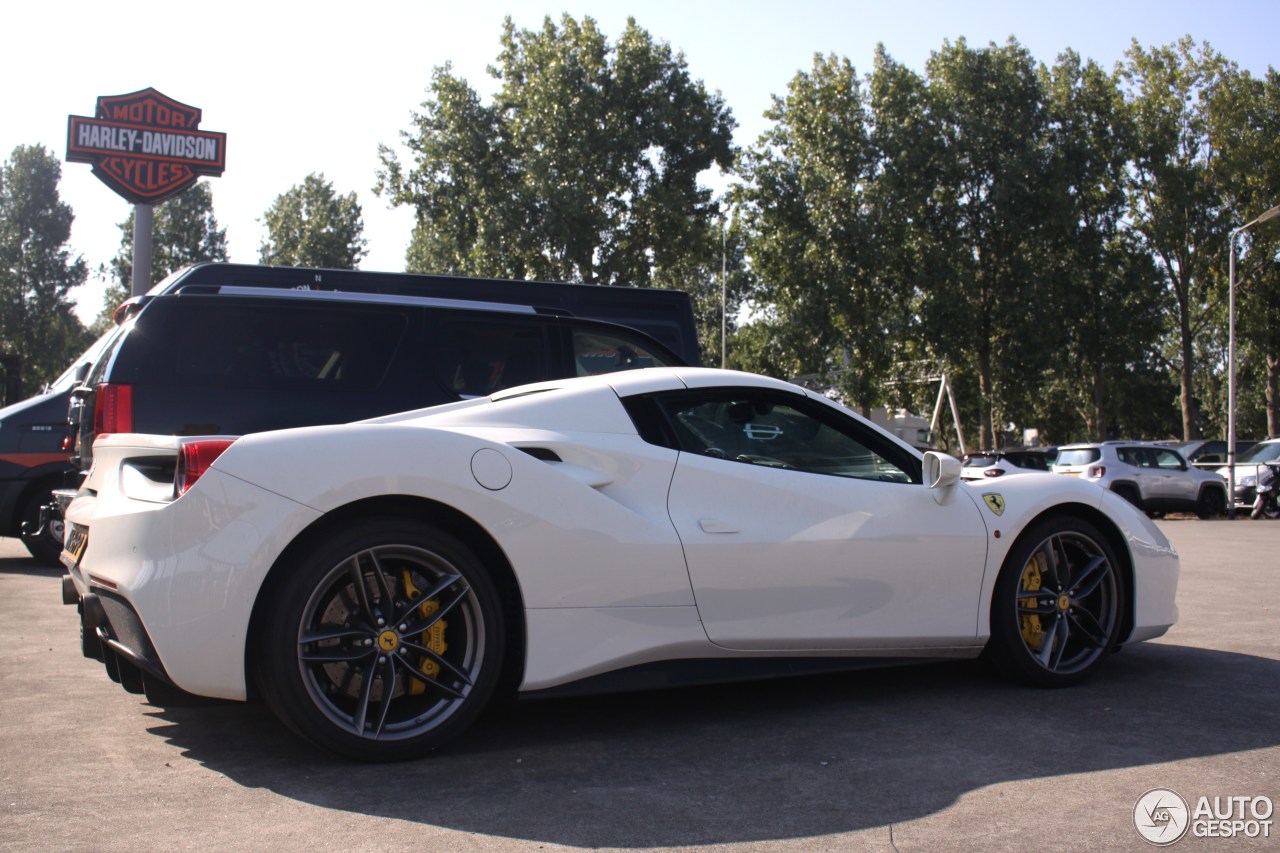 Ferrari 488 Spider