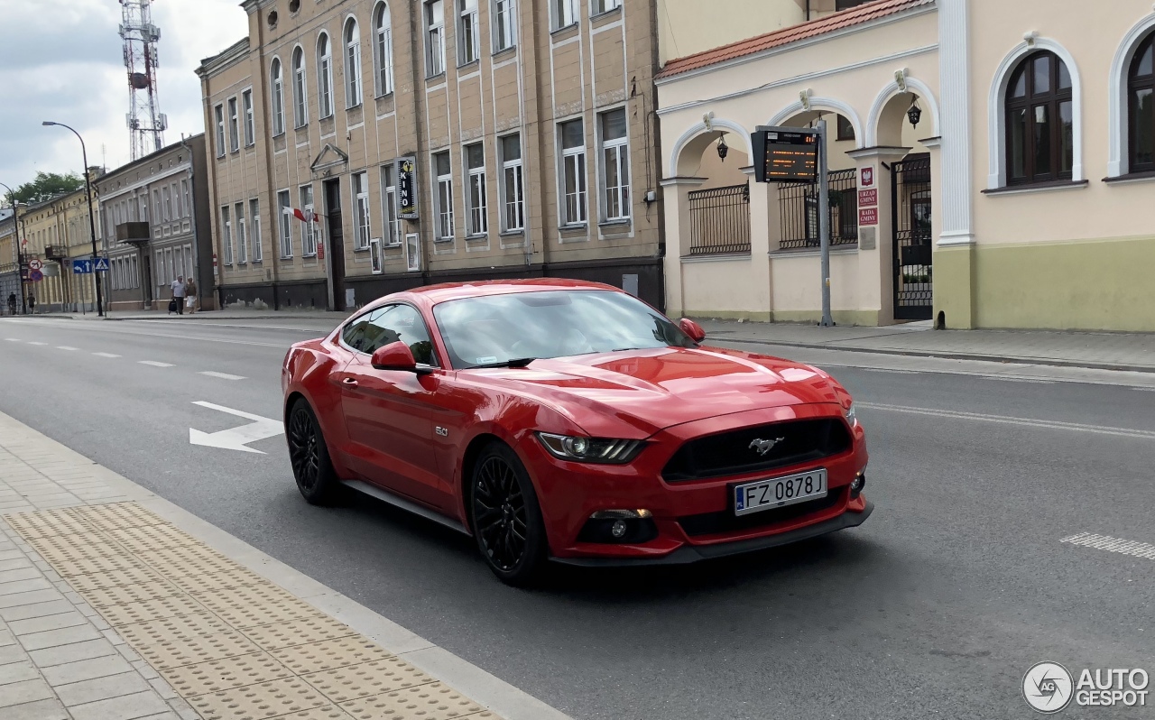 Ford Mustang GT 2015