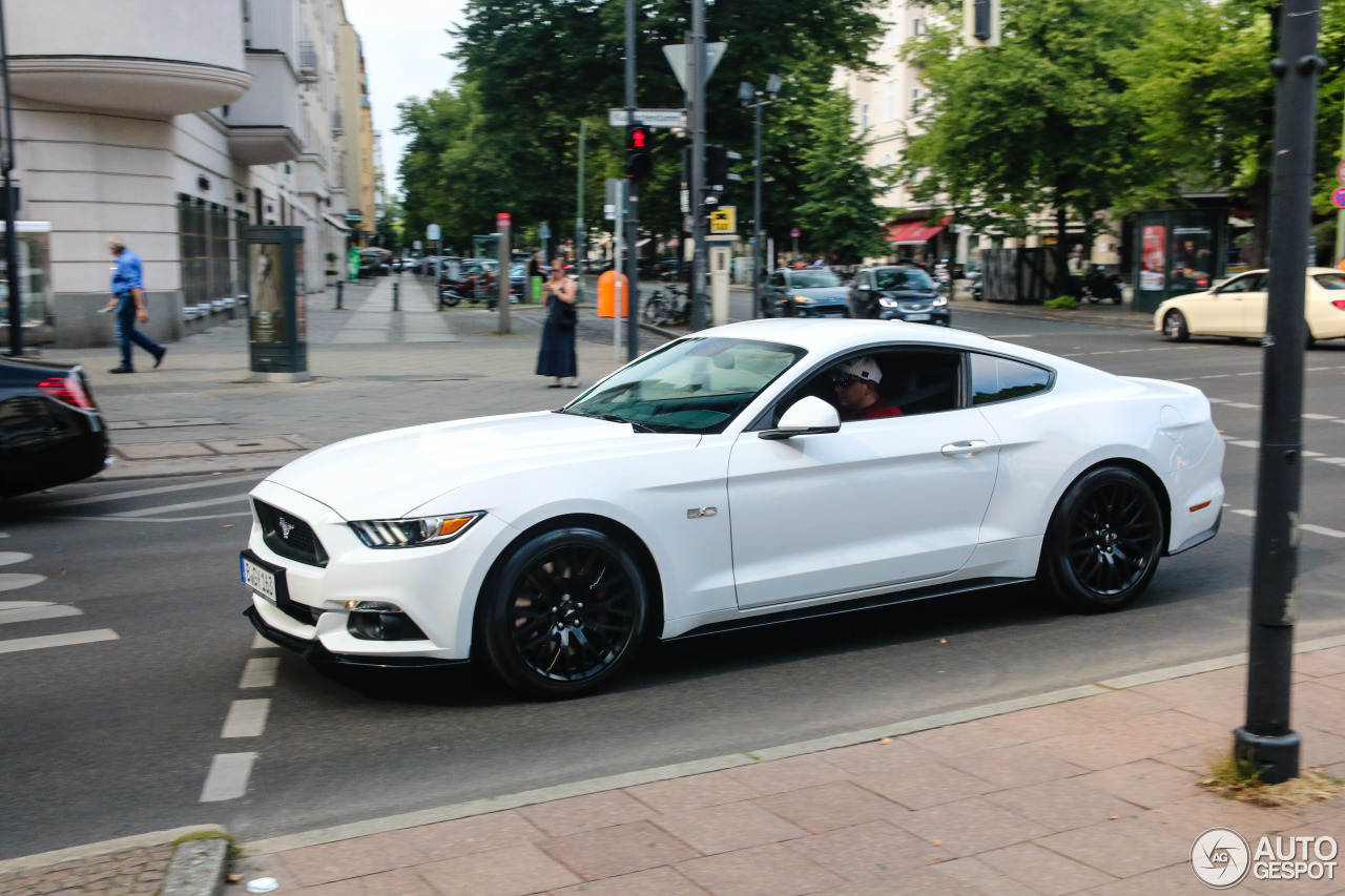 Ford Mustang GT 2015