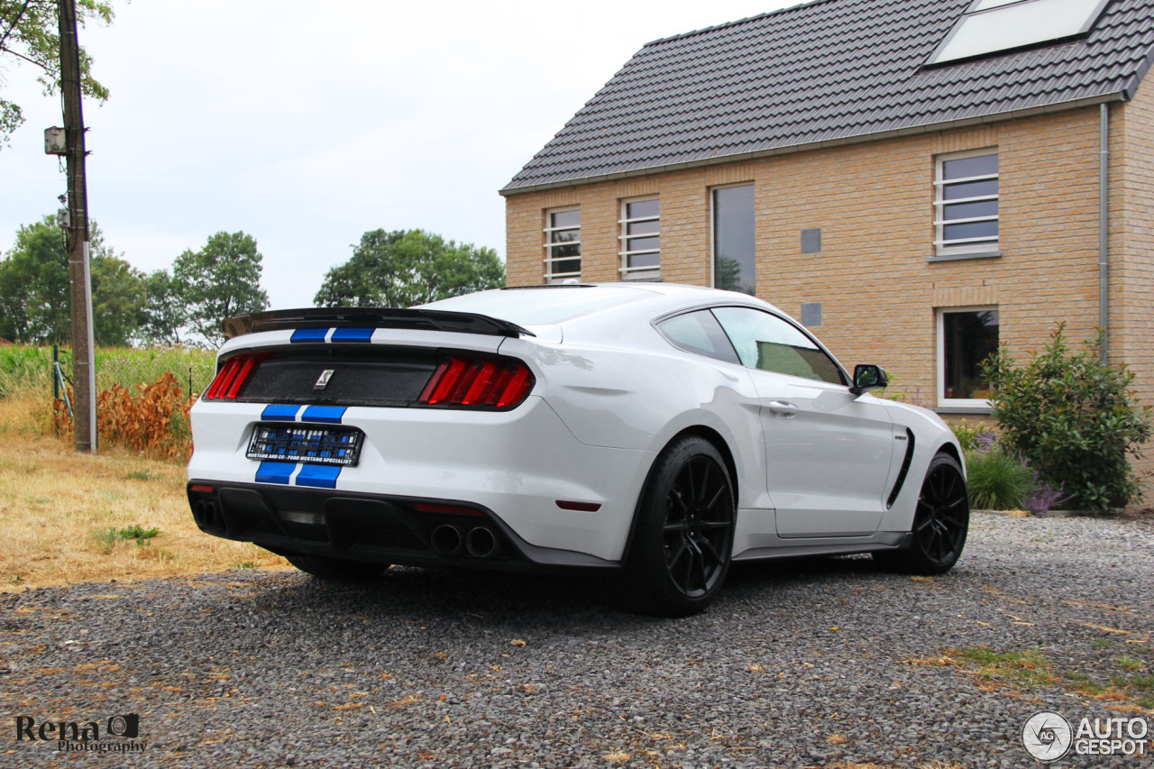 Ford Mustang Shelby GT350 2015