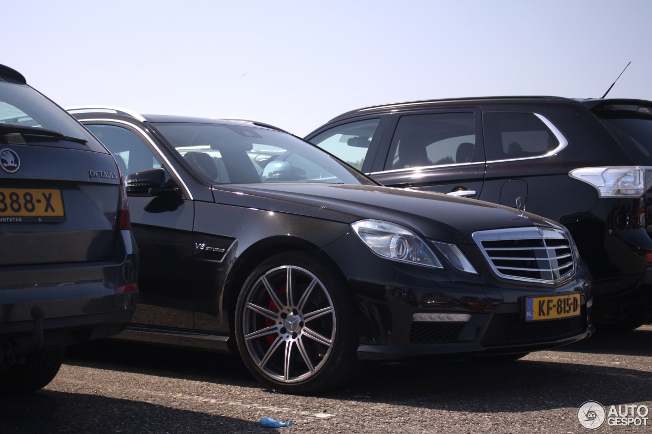 Mercedes-Benz E 63 AMG S212 V8 Biturbo