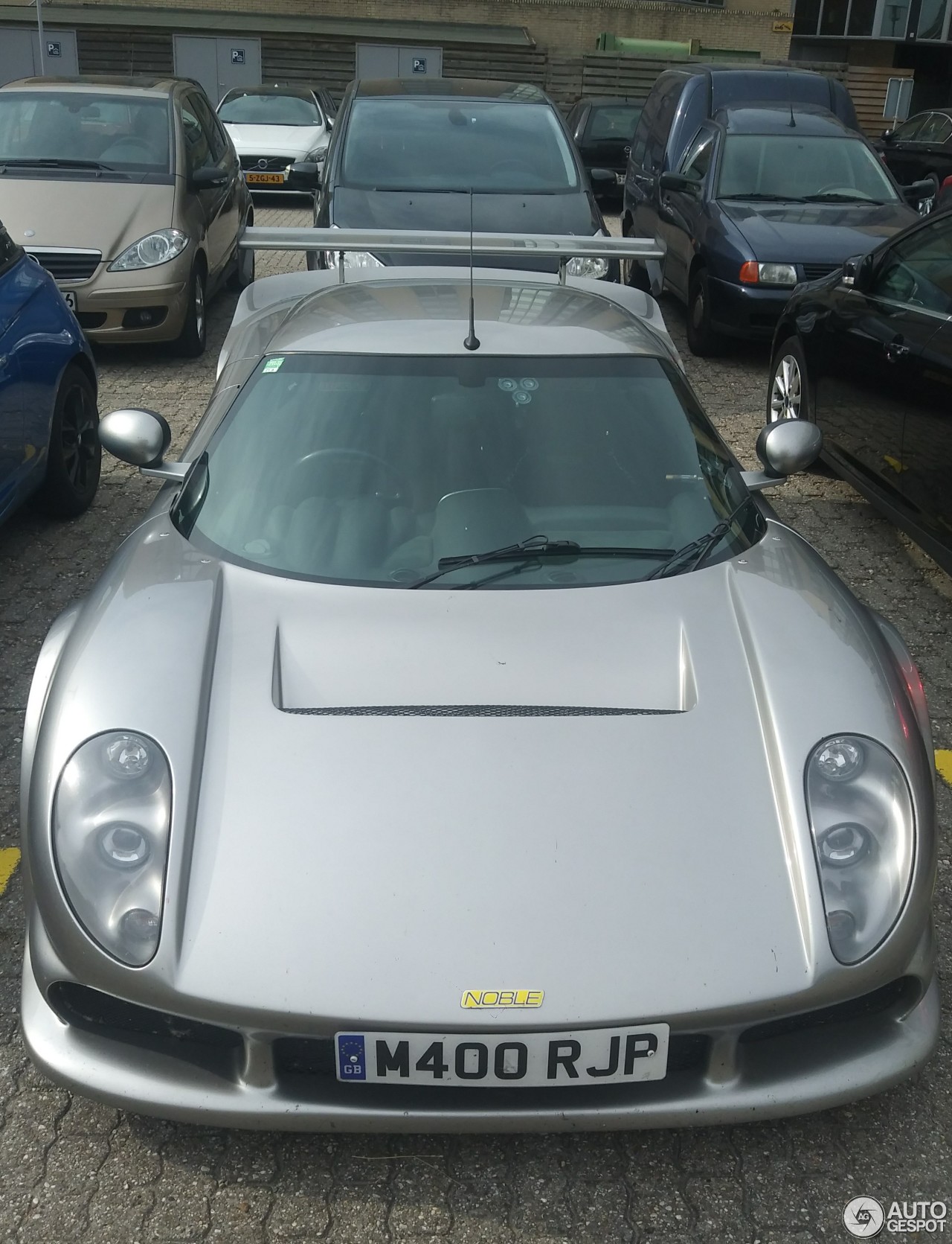 Noble M12 M400