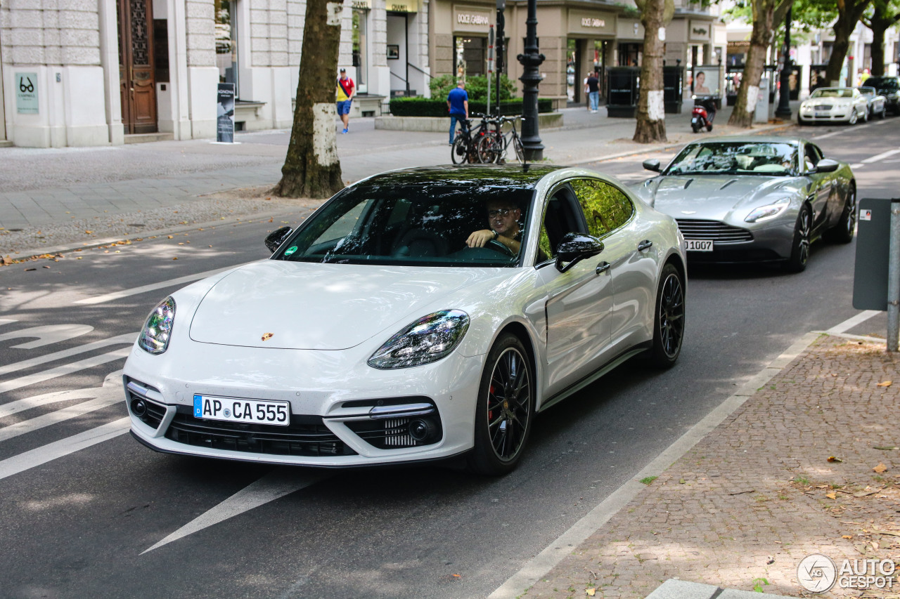 Porsche 971 Panamera Turbo