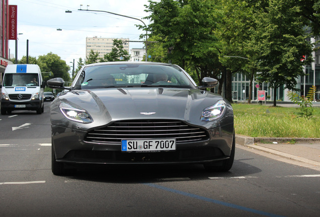 Aston Martin DB11