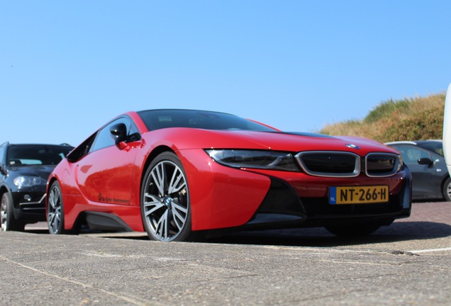 BMW i8 Protonic Red Edition