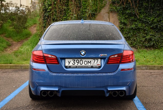 BMW M5 F10 2011