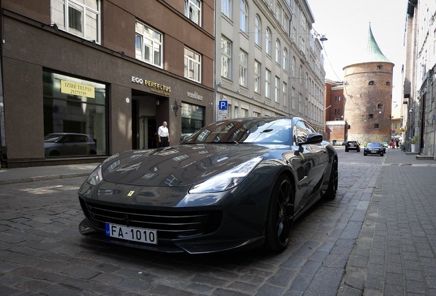 Ferrari GTC4Lusso