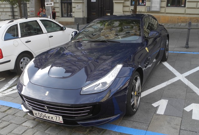 Ferrari GTC4Lusso