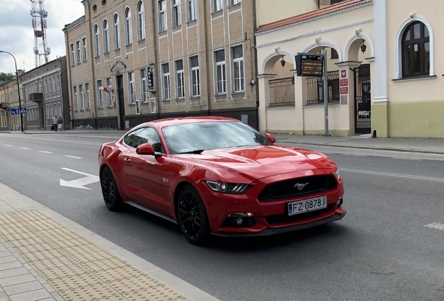 Ford Mustang GT 2015