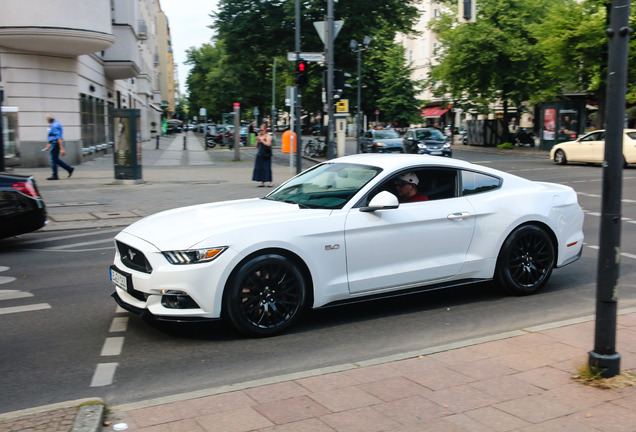 Ford Mustang GT 2015