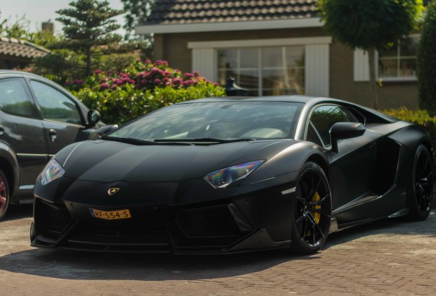 Lamborghini Aventador LP700-4 Vorsteiner V