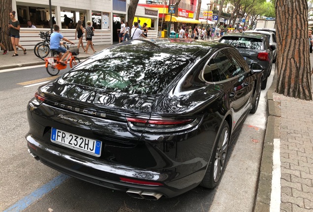 Porsche 971 Panamera Turbo