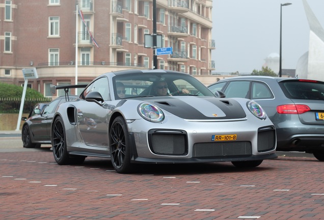 Porsche 991 GT2 RS Weissach Package