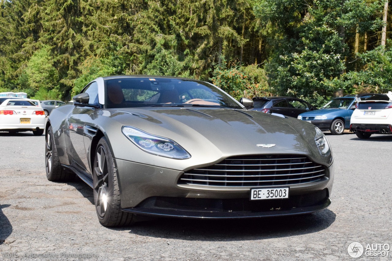 Aston Martin DB11