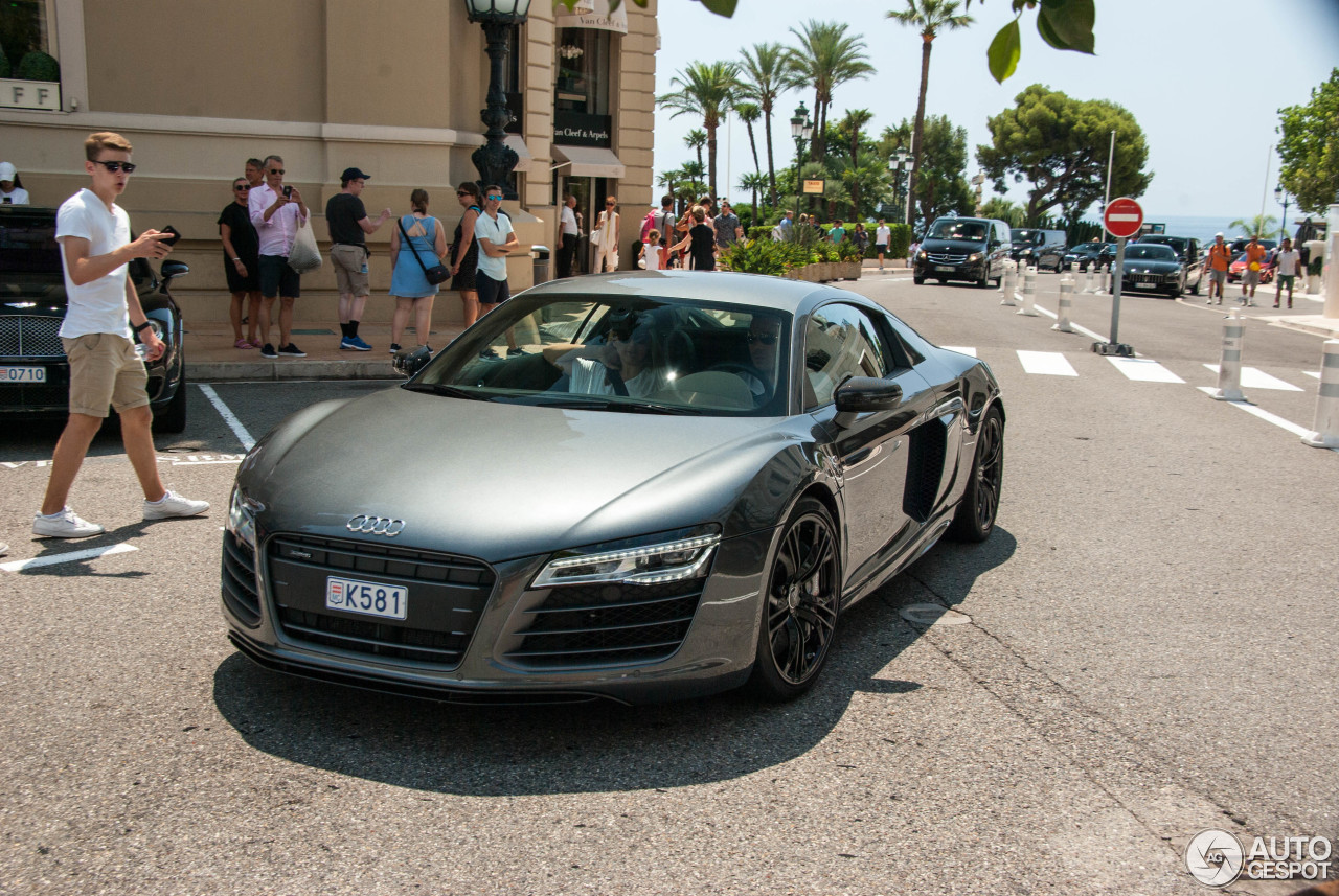 Audi R8 V10 Plus 2013