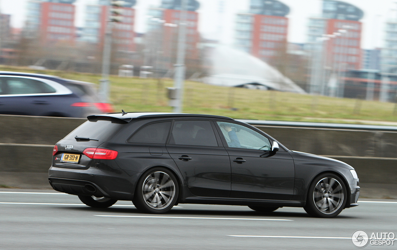 Audi RS4 Avant B8