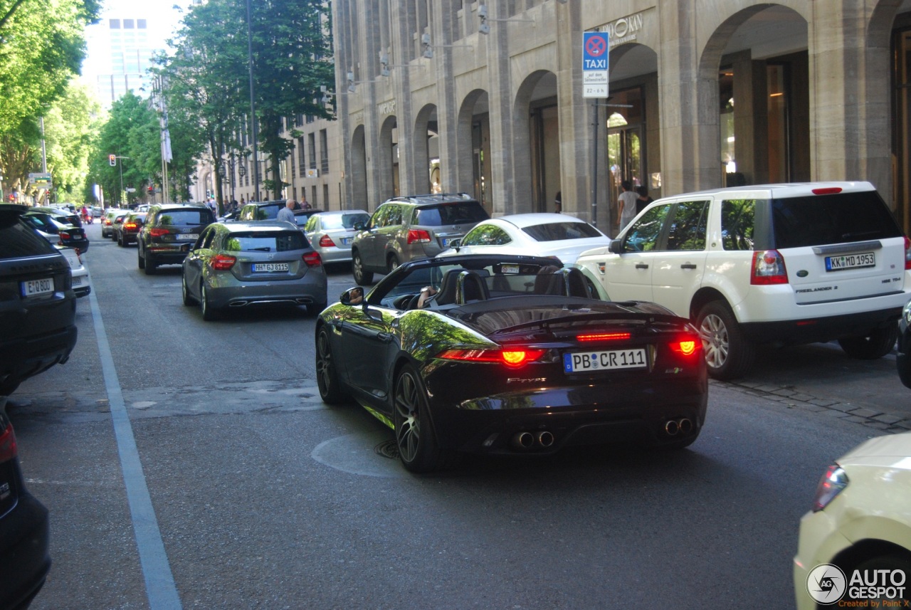 Jaguar F-TYPE R AWD Convertible