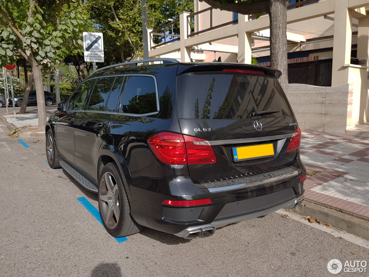 Mercedes-Benz GL 63 AMG X166