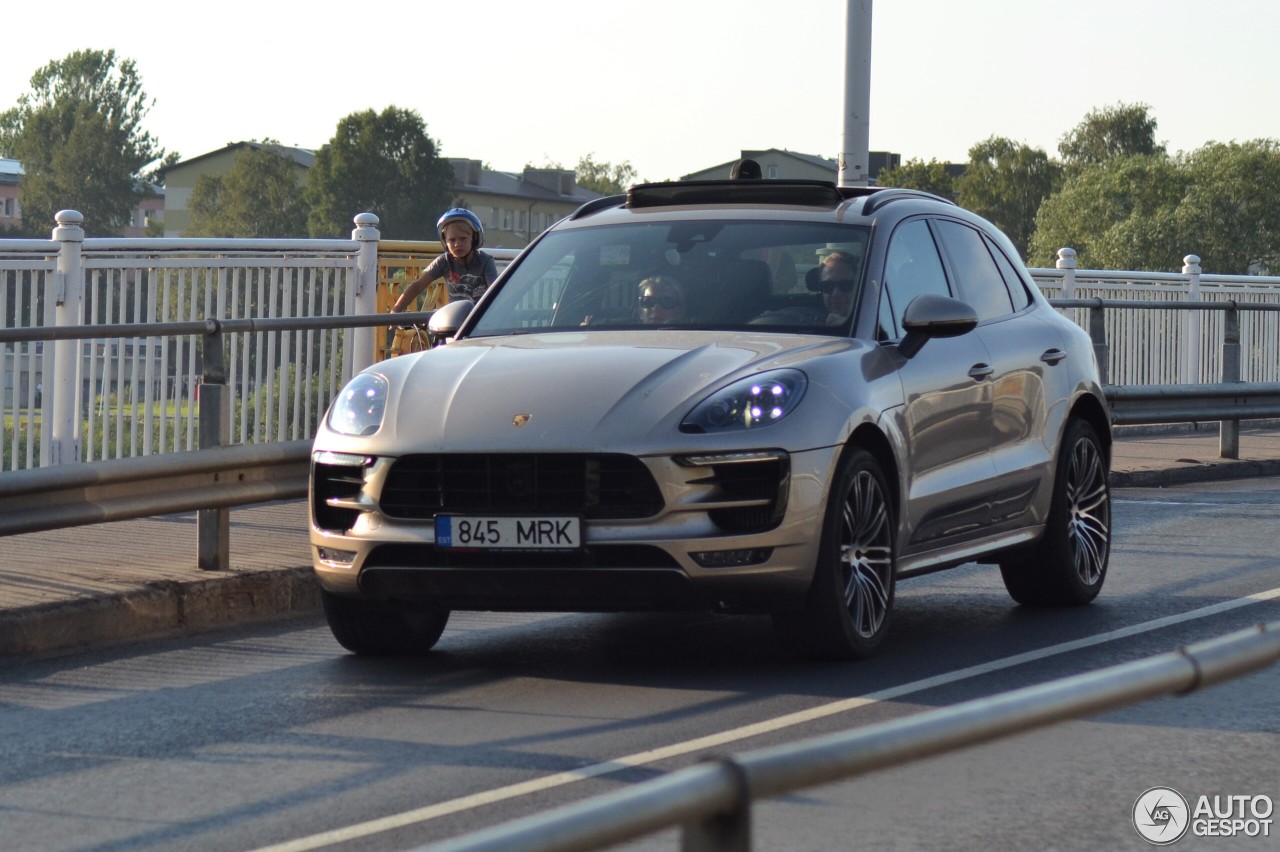 Porsche 95B Macan GTS