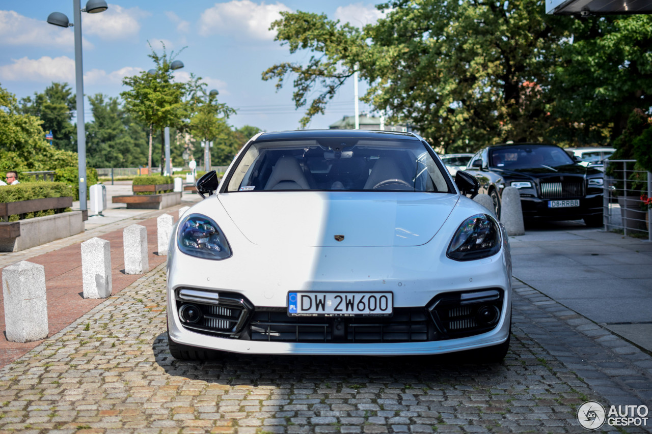 Porsche 971 Panamera Turbo S E-Hybrid Executive