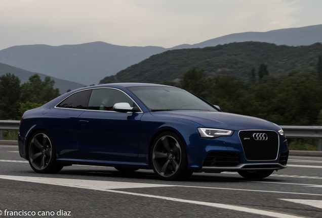 Audi RS5 B8 2012