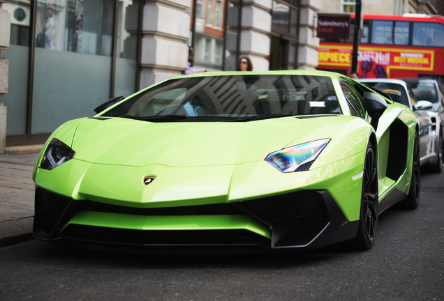 Lamborghini Aventador LP750-4 SuperVeloce