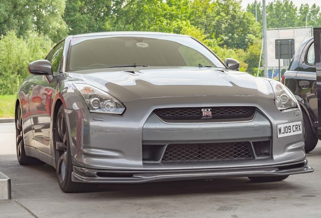 Nissan GT-R