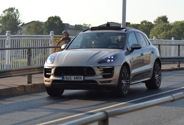 Porsche 95B Macan GTS