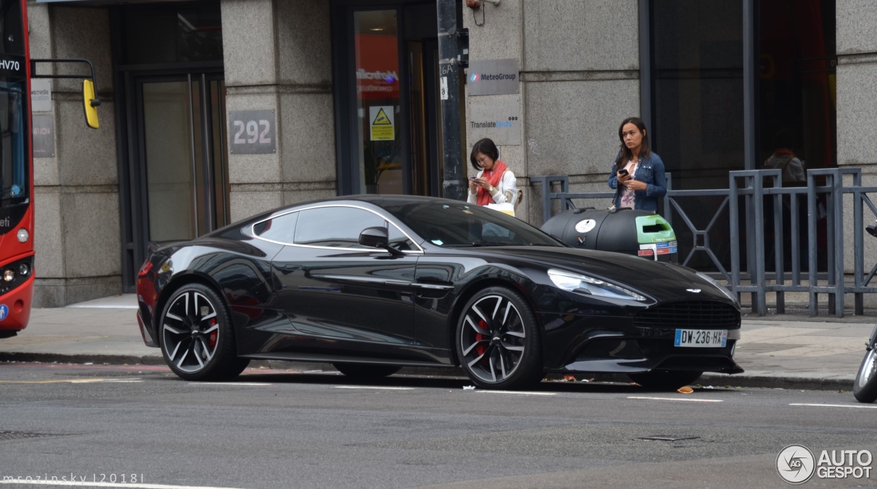 Aston Martin Vanquish 2013