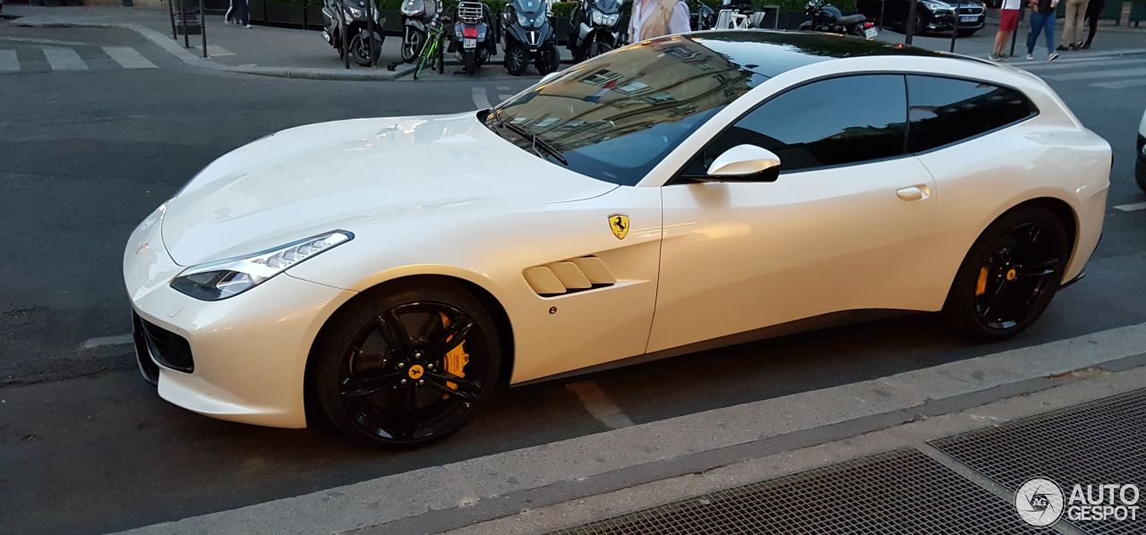 Ferrari GTC4Lusso