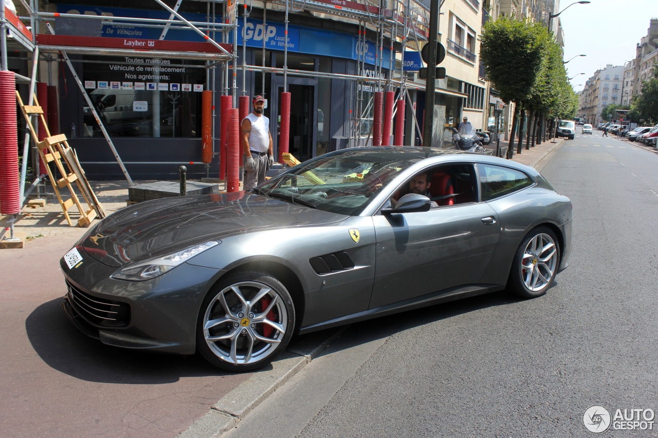 Ferrari GTC4Lusso T