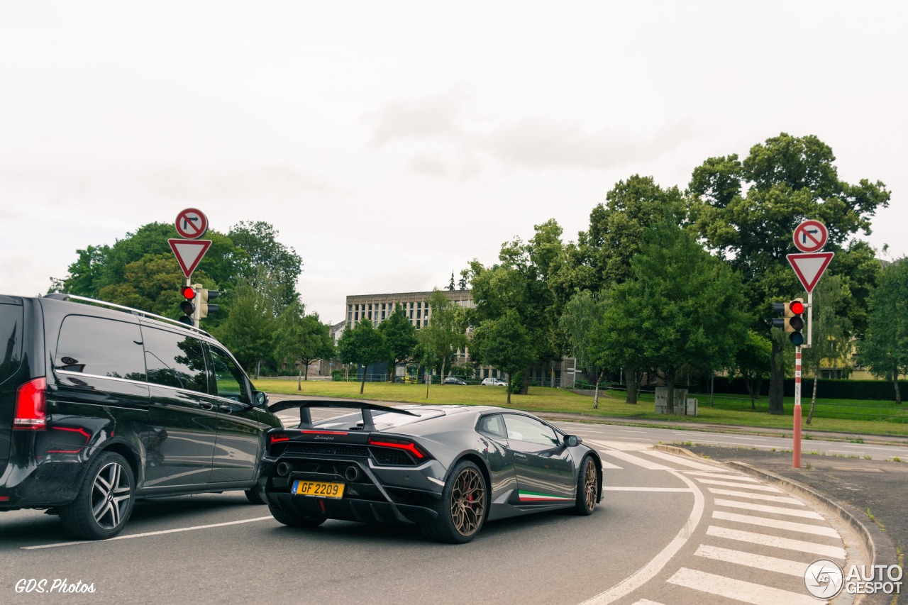 Lamborghini Huracán LP640-4 Performante