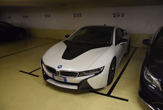 BMW i8