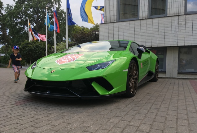 Lamborghini Huracán LP640-4 Performante