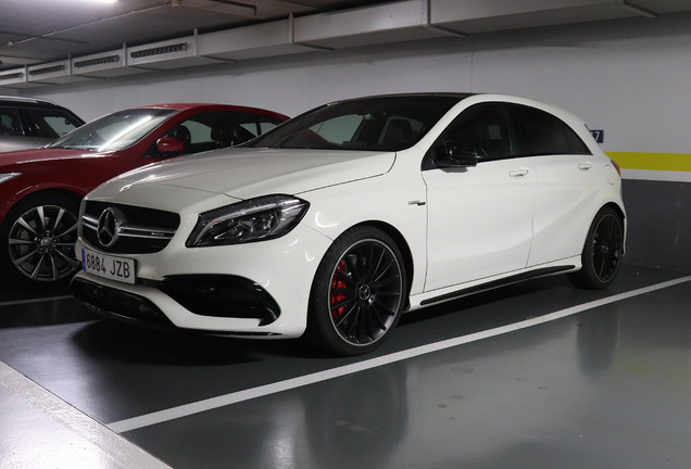 Mercedes-AMG A 45 W176 2015