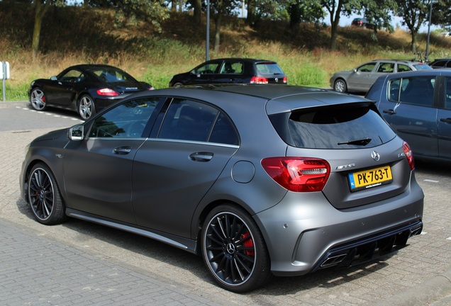 Mercedes-AMG A 45 W176 2015