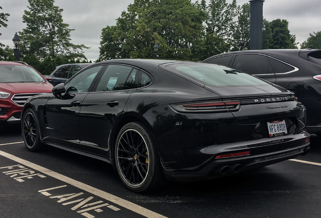 Porsche 971 Panamera Turbo