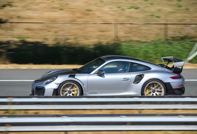 Porsche 991 GT2 RS Weissach Package