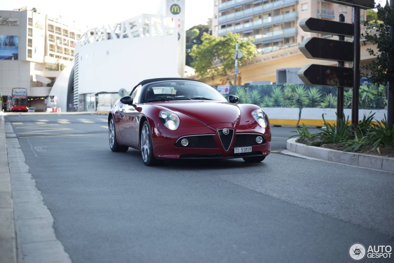 Alfa Romeo 8C Spider