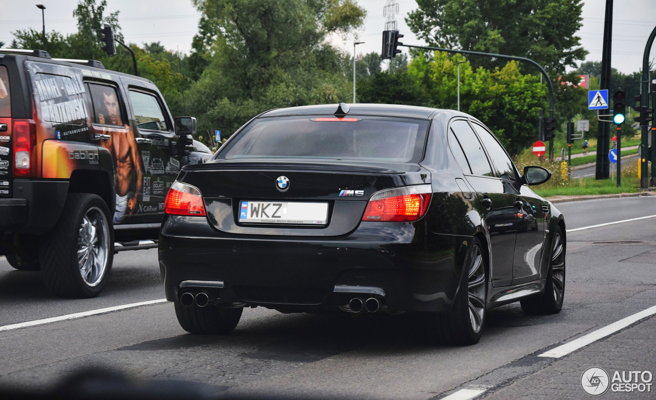 BMW M5 E60 2005