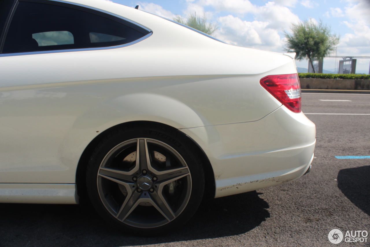 Mercedes-Benz C 63 AMG Coupé