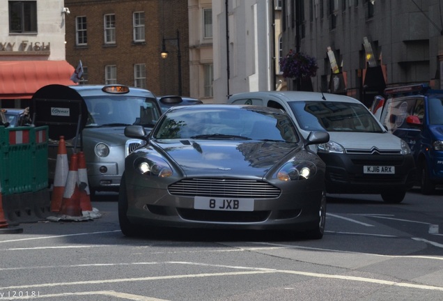 Aston Martin DB9