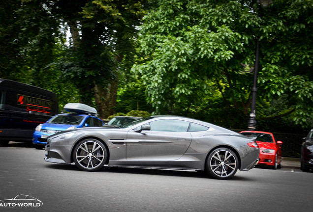 Aston Martin Vanquish 2013