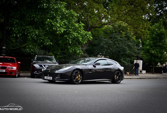 Ferrari GTC4Lusso