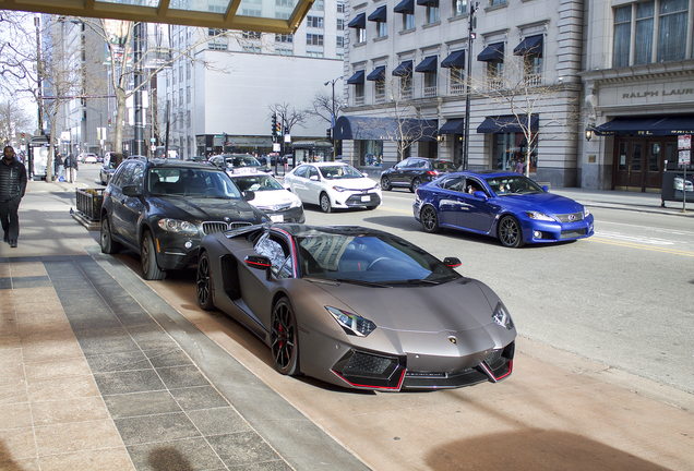 Lamborghini Aventador LP700-4 Roadster Pirelli Edition