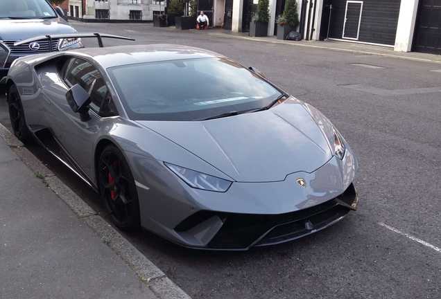 Lamborghini Huracán LP640-4 Performante