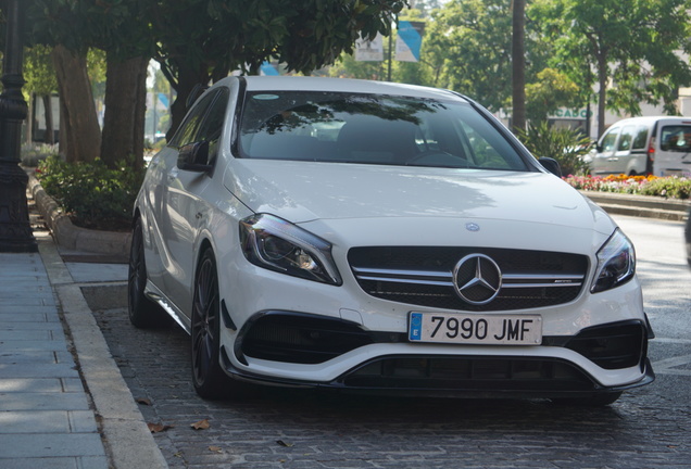 Mercedes-AMG A 45 W176 2015